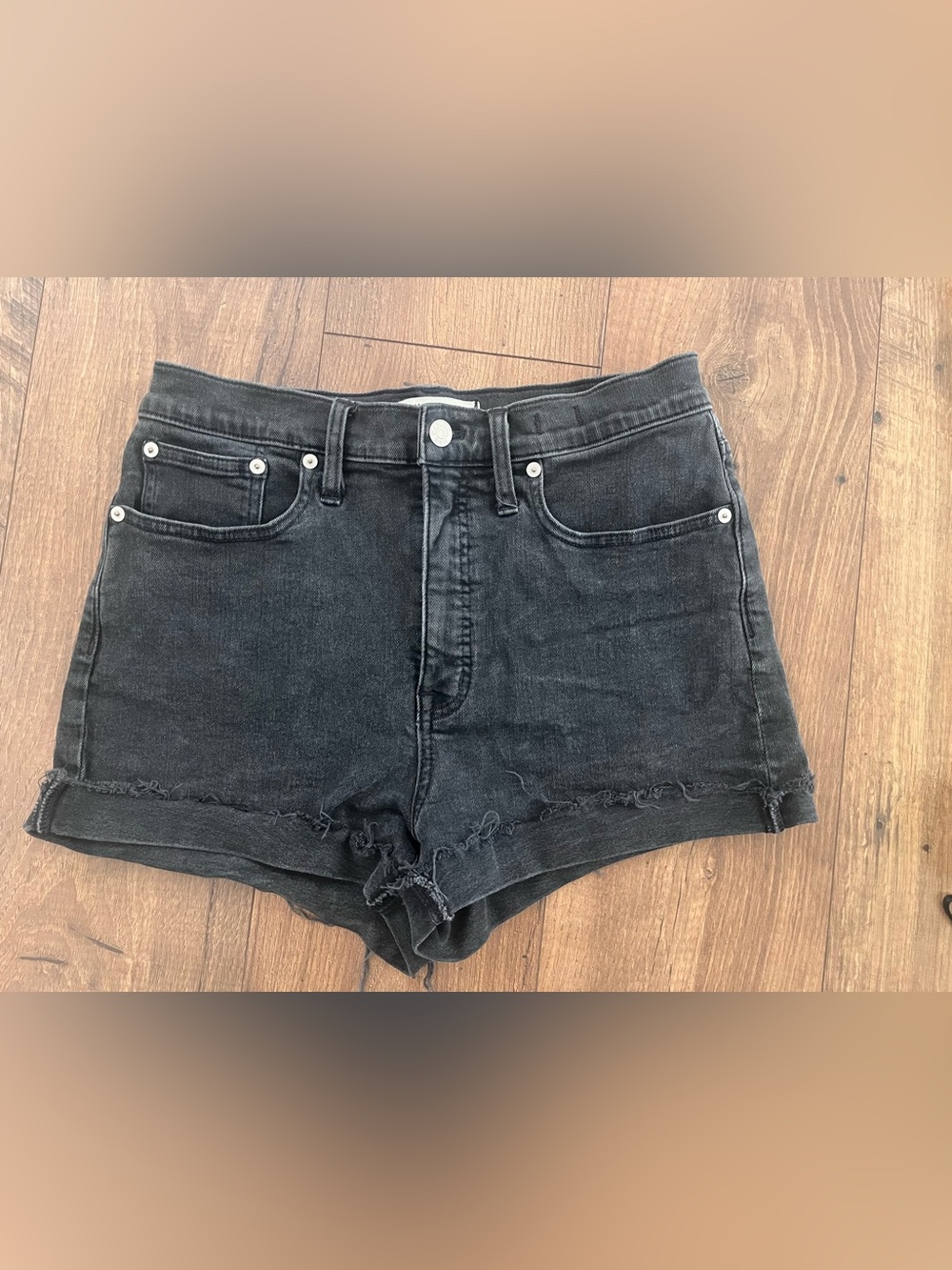 Madewell High-Rise Denim Shorts in Lunar Wash Sz 29 K6156